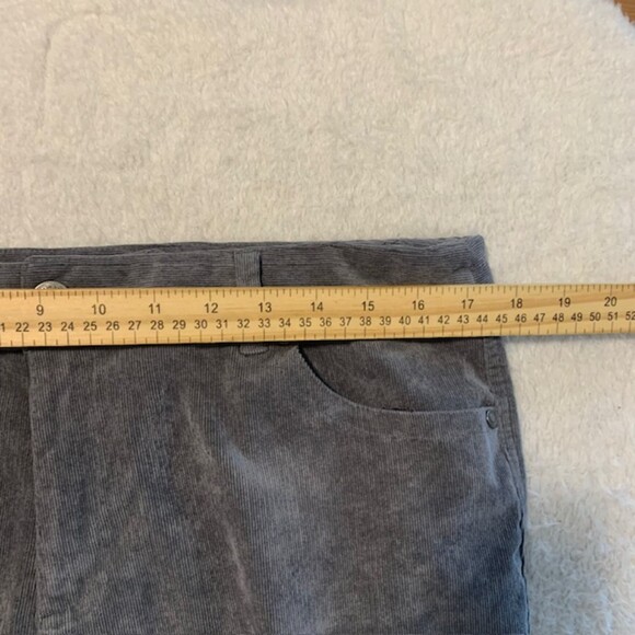 Christopher & Banks Womens Gray Soft Corduroy Straight Leg Stretch Pants Sz 12 - Picture 7 of 9